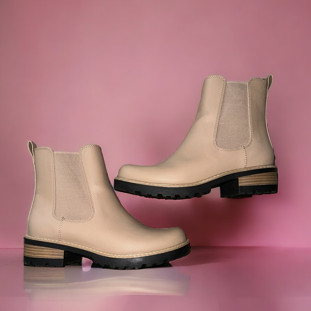Women’s Chelsea Boots